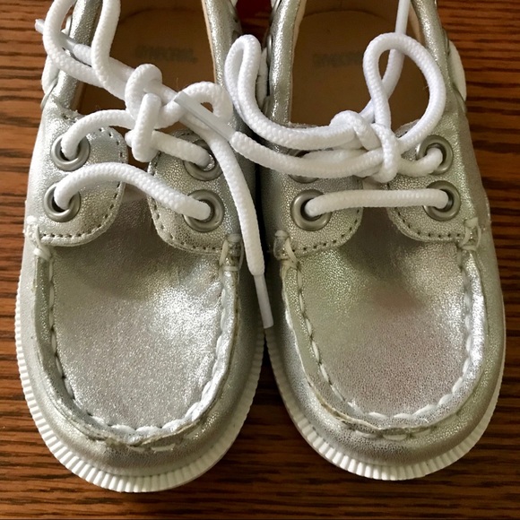 NWT Gymboree Shoes Baby Silver Dress Sneaker Fancy - Picture 6 of 6